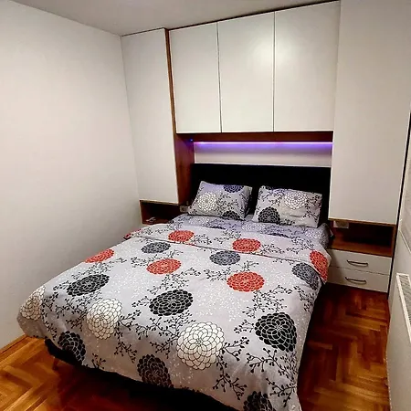 Daire Apartman S&l Stan Na Dan Sarajevo, Istocno Sarajevo,