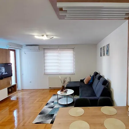 Apartman S&l Stan Na Dan Sarajevo, Istocno Sarajevo, Daire